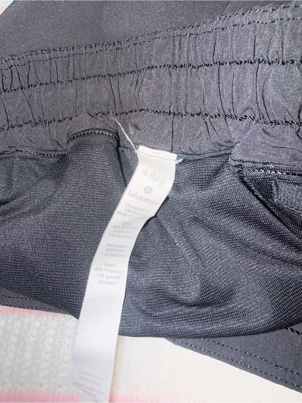 lululemon hotty hot shorts - Picture 5 of 5